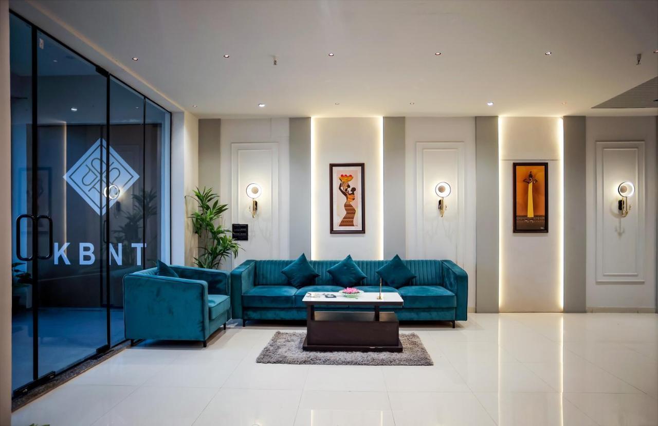 Hotel The Parker Inn By Kbnt Group Surat Exterior photo